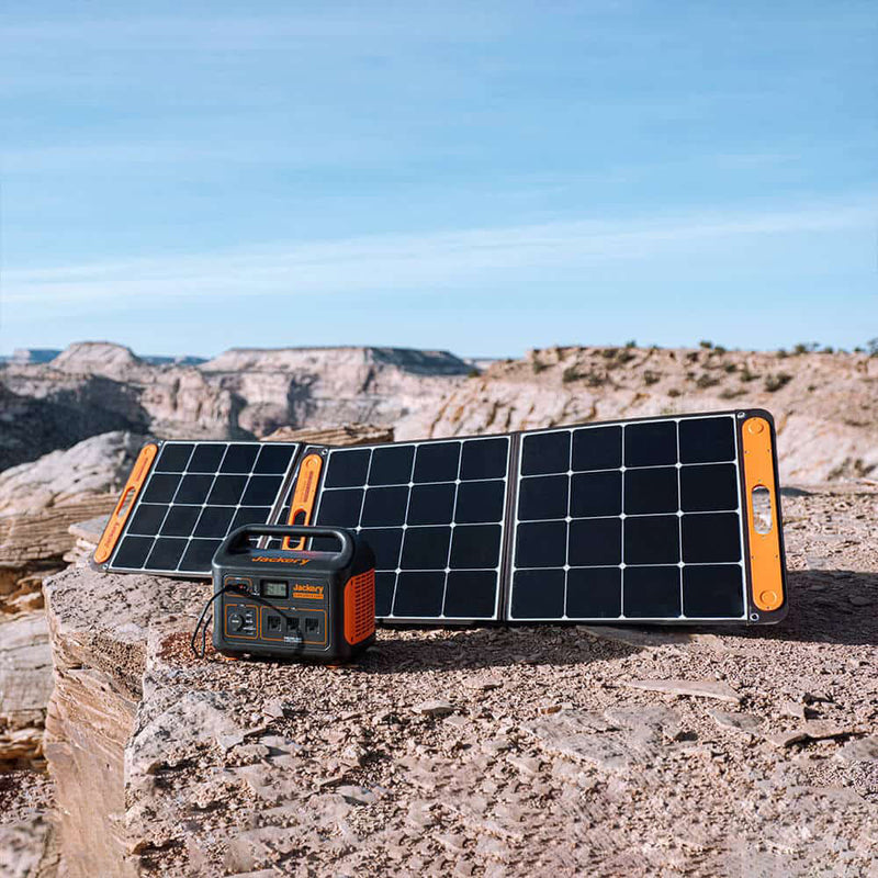 Jackery Solar Generator 1000 | Explorer 1000 + 2 x SolarSaga 100W